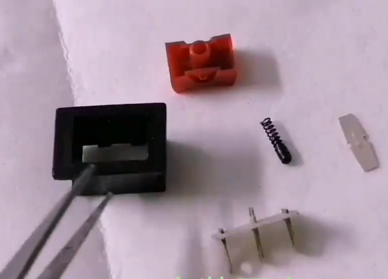 三腳船型開關結構拆解圖